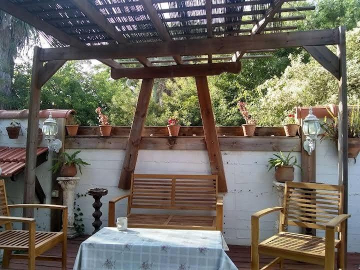Czarina Cabin הבקתה הקיסרית והדירה הקיסרית Czarina Apartment Caesarea Eksteriør billede