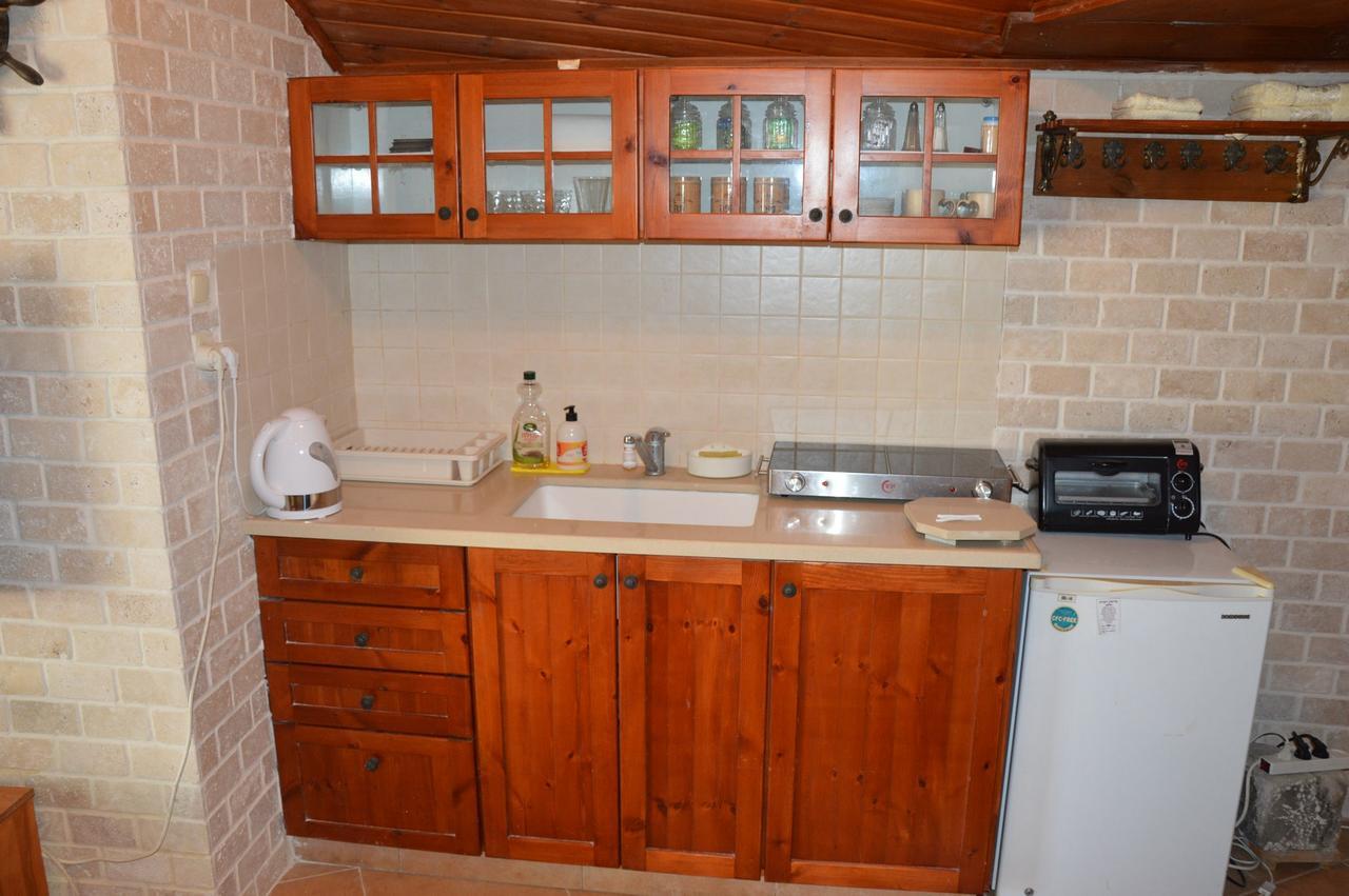 Czarina Cabin הבקתה הקיסרית והדירה הקיסרית Czarina Apartment Caesarea Eksteriør billede
