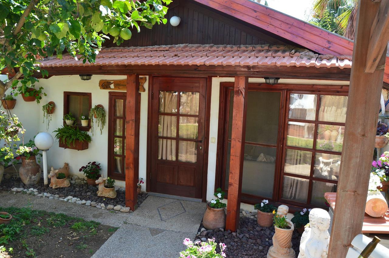 Czarina Cabin הבקתה הקיסרית והדירה הקיסרית Czarina Apartment Caesarea Eksteriør billede